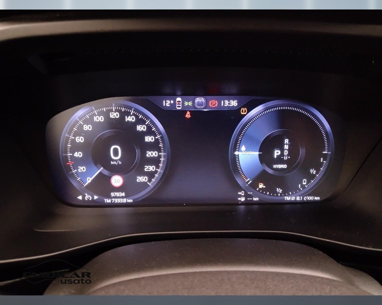 VOLVO XC40 2023 - XC40 1.5 t5 recharge phev Core auto