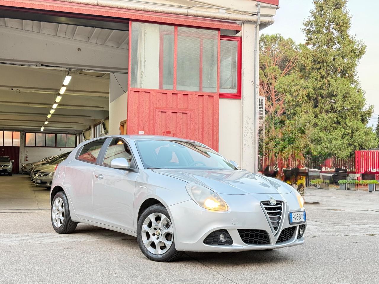 Alfa Romeo Giulietta 1.6 JTDm-2 105 CV Exclusive