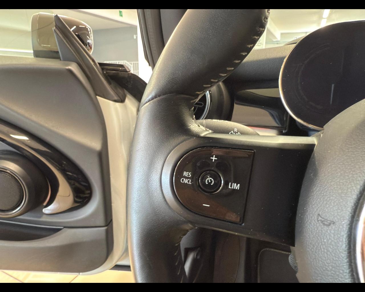 MINI Mini Full El. (F56) - Mini Cooper SE Yours