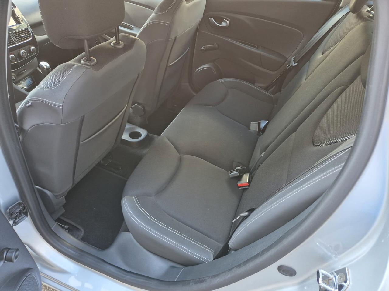 Renault Clio Sporter dCi 8V 90 CV Moschino Intens