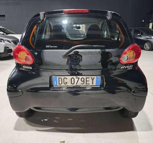 Toyota Aygo Benzina Neopatentati Km 100.000