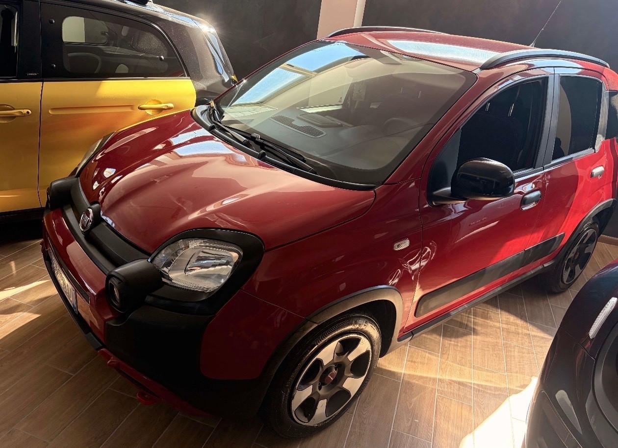 Fiat Panda Pandina 1.0 FireFly 65 CV Hybrid Cross