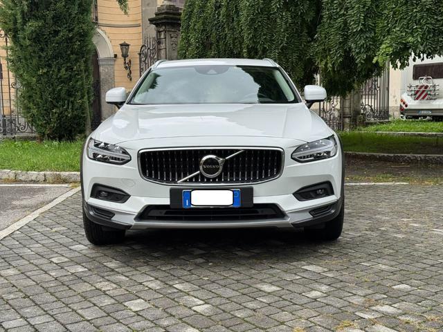 VOLVO V90 Cross Country B4 (d) AWD Geatronic Business Pro Line