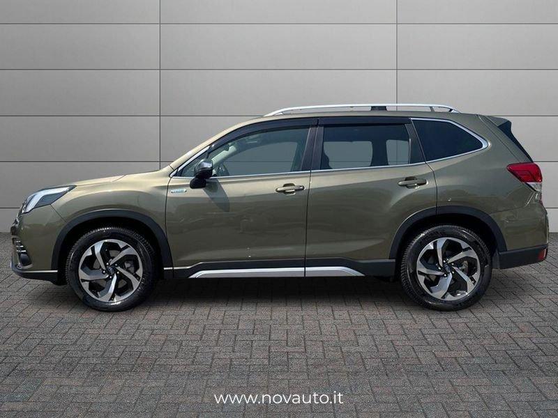 Subaru Forester 2.0 e-Boxer Premium auto