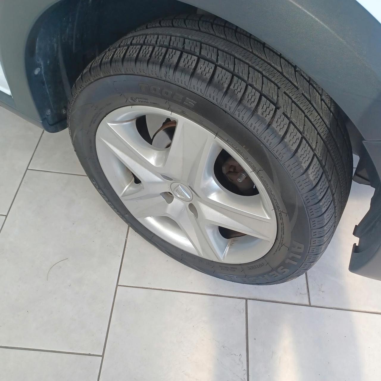 NEOPATENTATI SANDERO STEPWAY OTTIME CONDIZIONI
