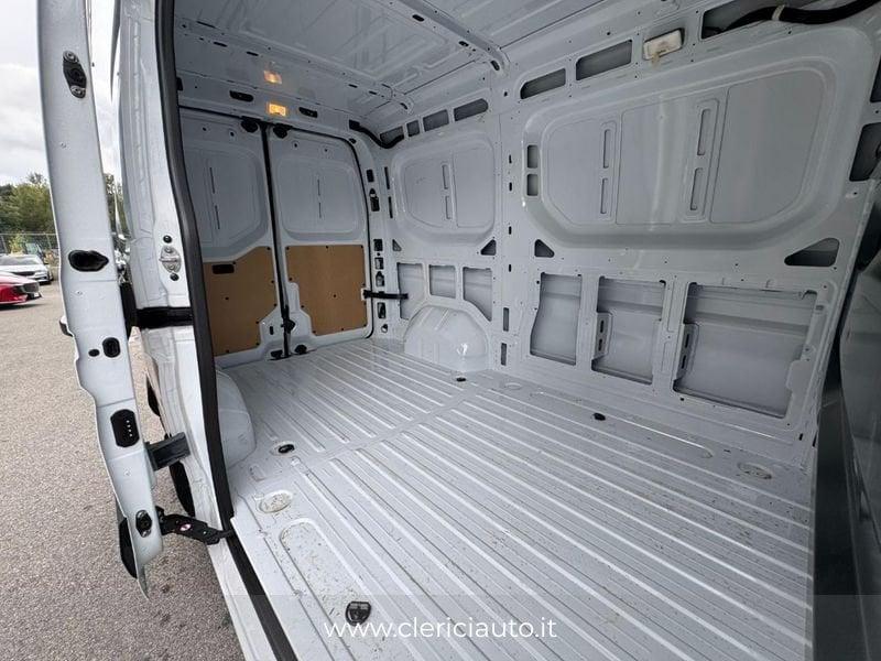 Nissan Interstar SC H2L2P2 35QLI 130CV E6E M