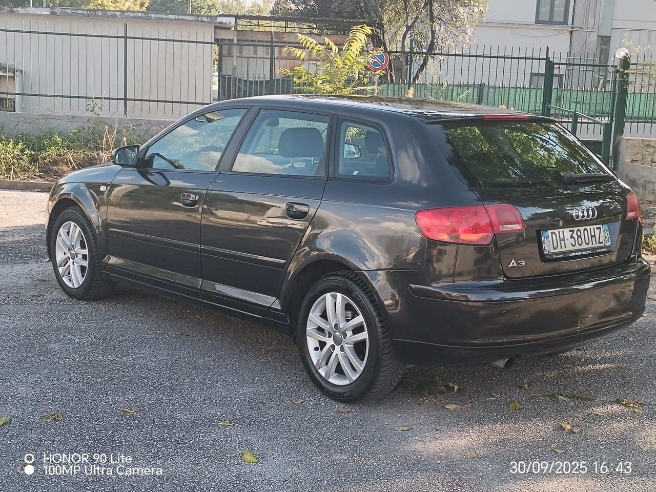 Audi A3 SPB 1.6 16V FSI Ambition