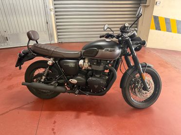 Triumph Bonneville T120 Black