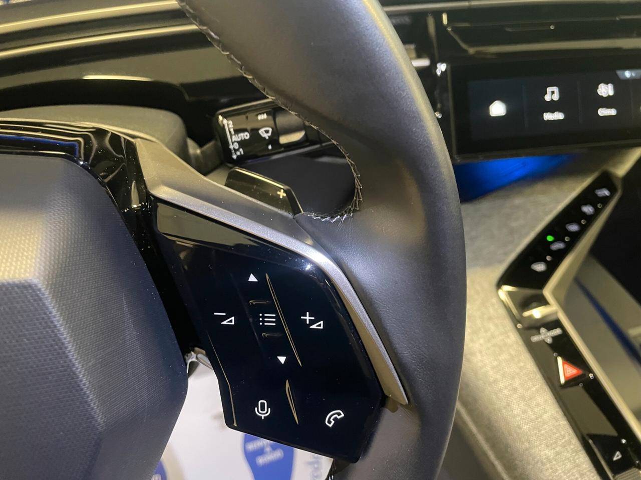 Peugeot 3008 Hybrid 145 e-DCS6 Allure PREZZO REALE