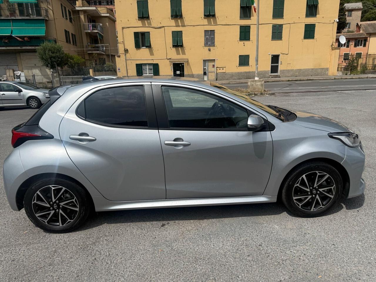 Toyota Yaris 1.5 Hybrid 5 porte Trend