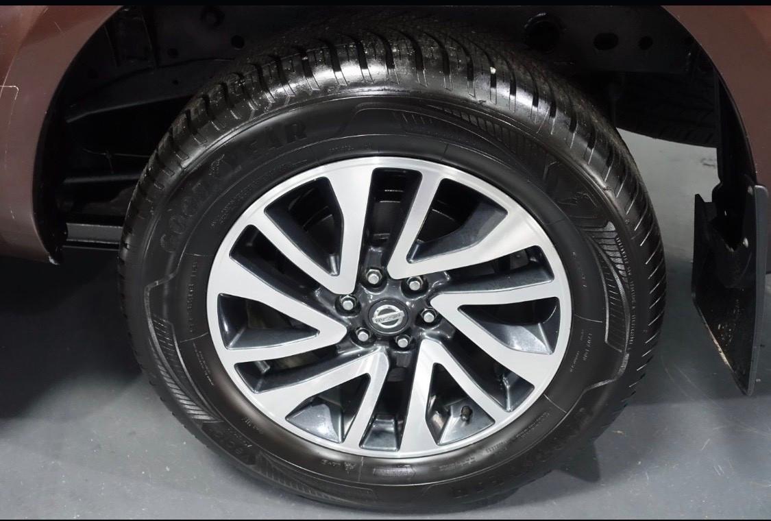 Nissan Navara 2.3 dCi 190 CV 7AT 4WD Double Cab N-Connecta