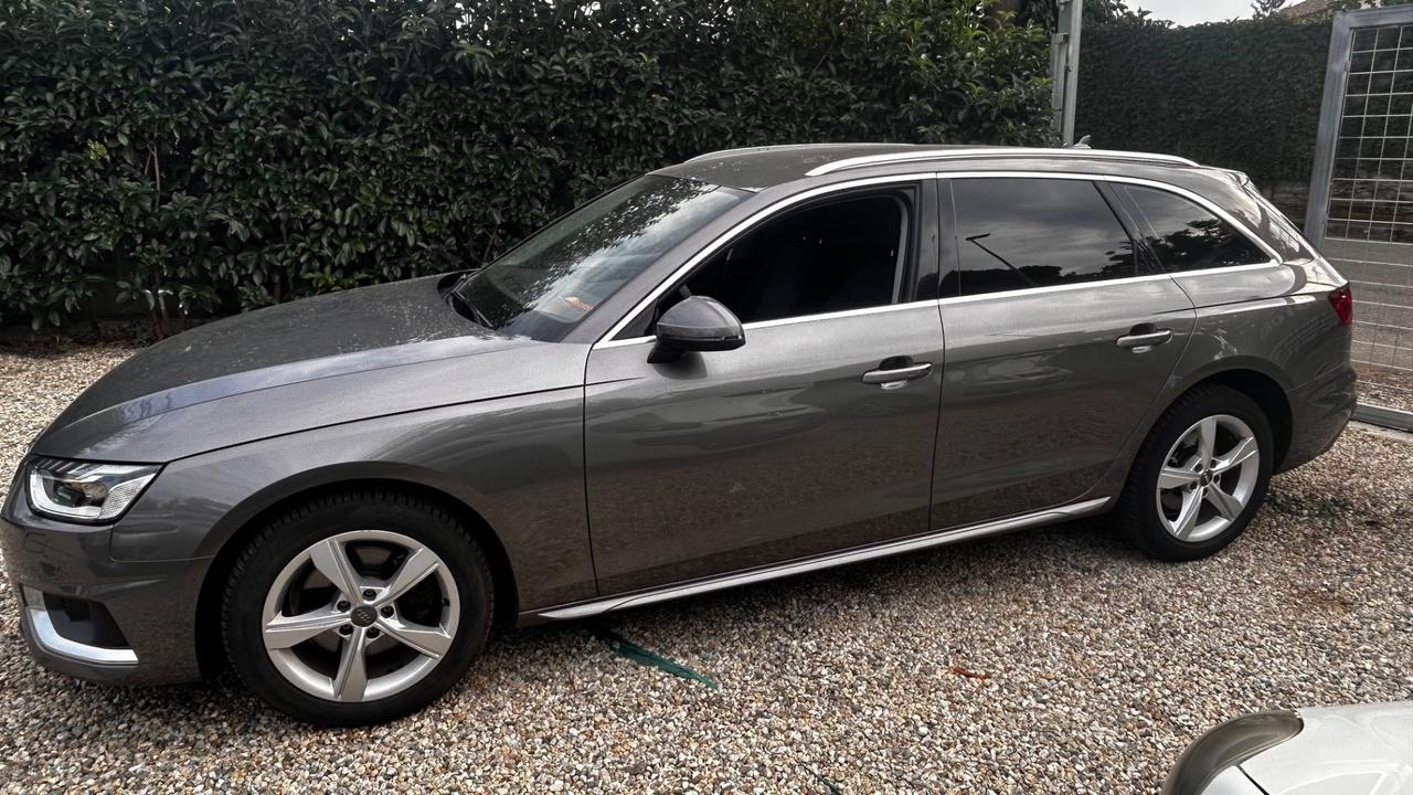 Audi A4 Avant 35 TDI/163 CV S tronic