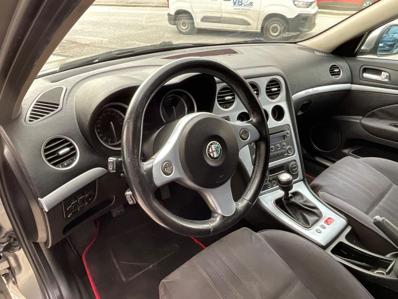 Alfa Romeo 159 1.9 JTDm Sportwagon Distinctive