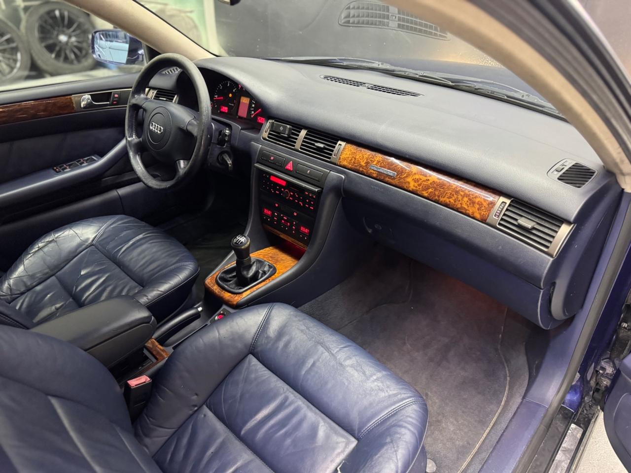 Audi A6 2.5 V6 TDI/180 CV cAvant quattro