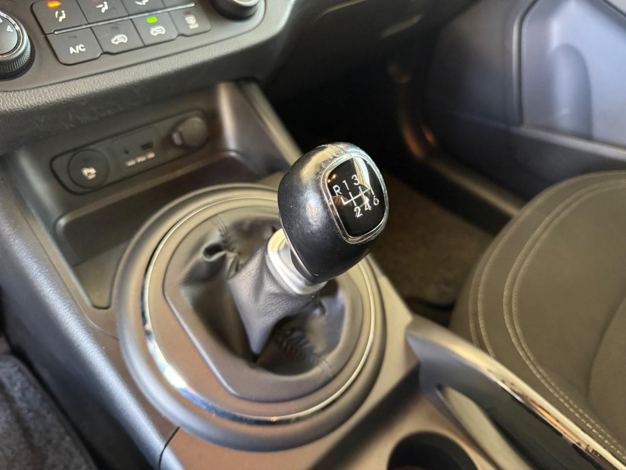 Kia Sportage 1.7 CRDI VGT 2WD Active