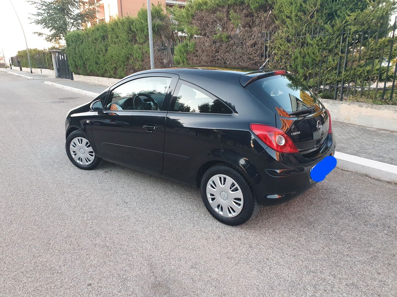 OPEL Corsa 1.2 benzina anno 09