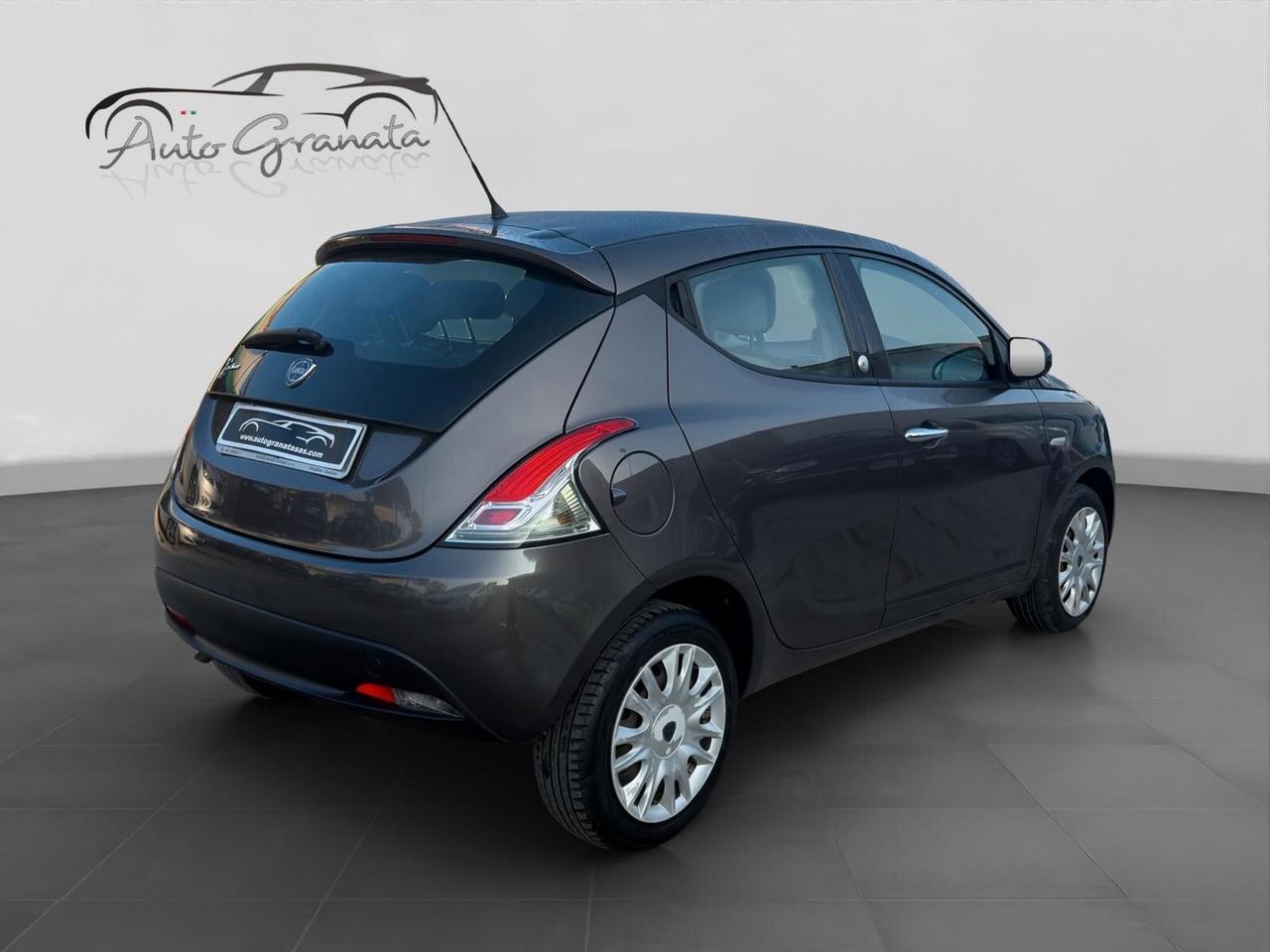 Lancia Ypsilon 1.2 69cv GPL Ecochic Gold