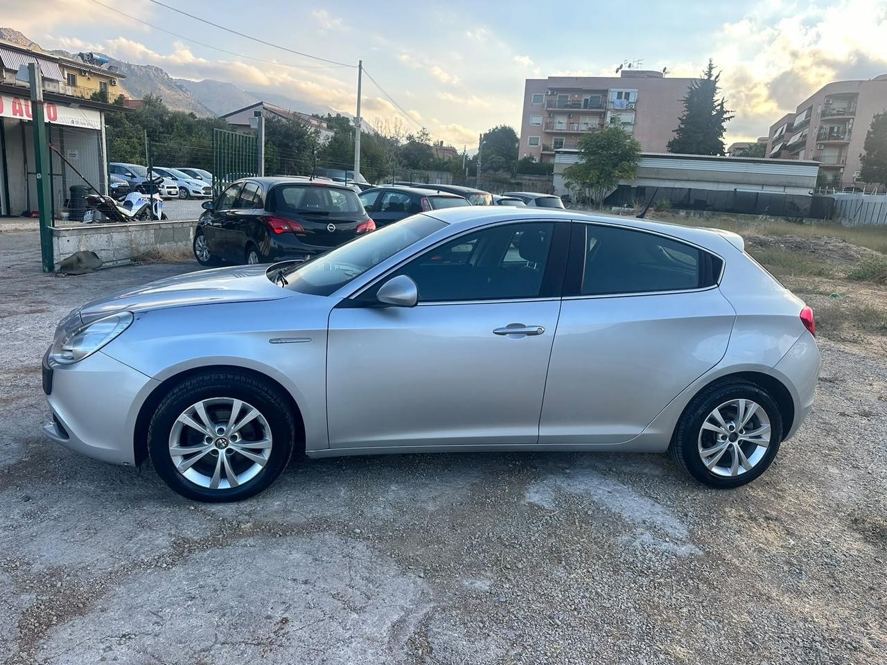 Alfa Romeo Giulietta 1.6 JTDm-2 105 CV Progression