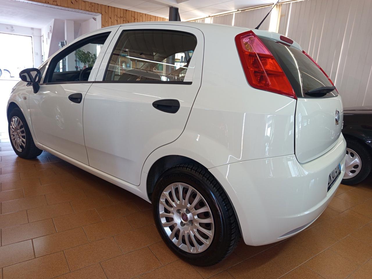Fiat Grande Punto 1.2 benzina ok neopatentati