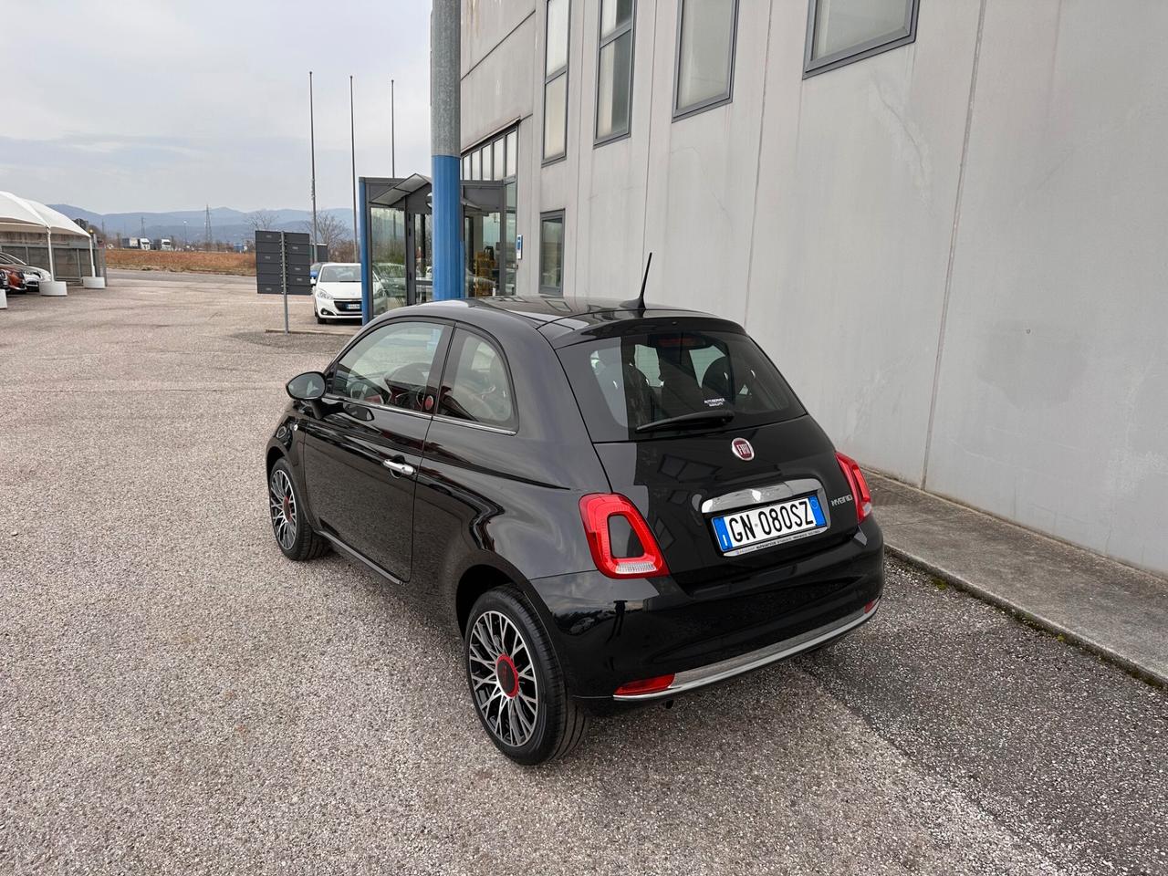 Fiat 500 1.0 Hybrid Red