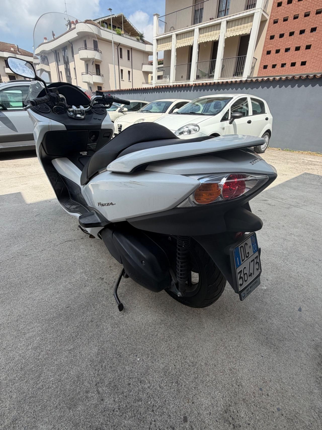Honda Forza 250 X