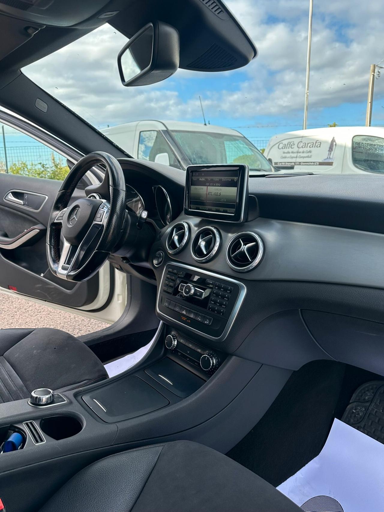 Mercedes-benz GLA 200 CDI Automatic 4Matic Premium