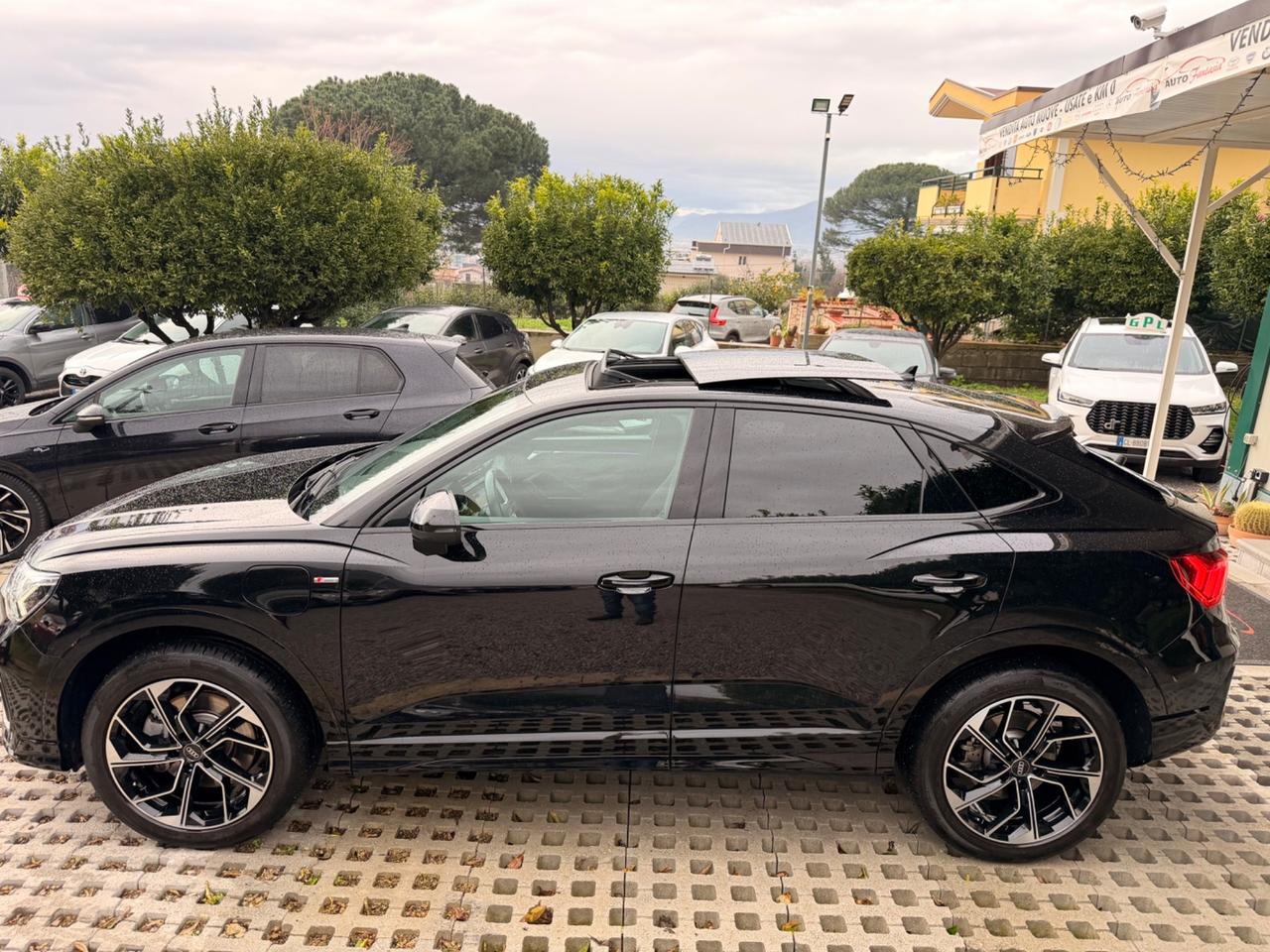 Audi Q3 SPB 45 TFSI e S tronic S Line Tetto Pan Plagin