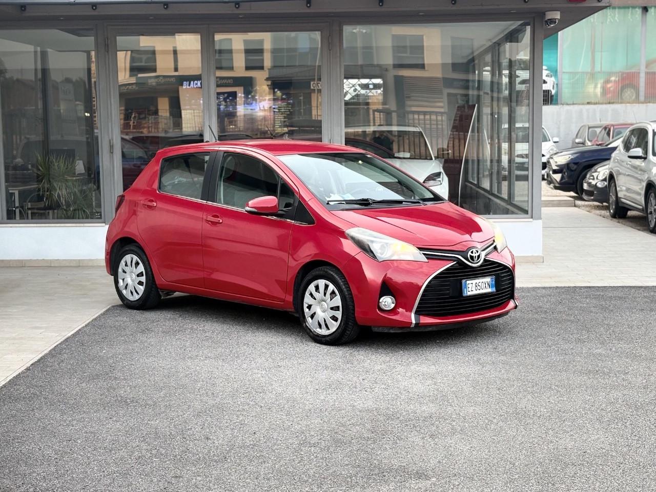 Toyota Yaris 1.0 Benzina 69CV E6 Neo - 2015