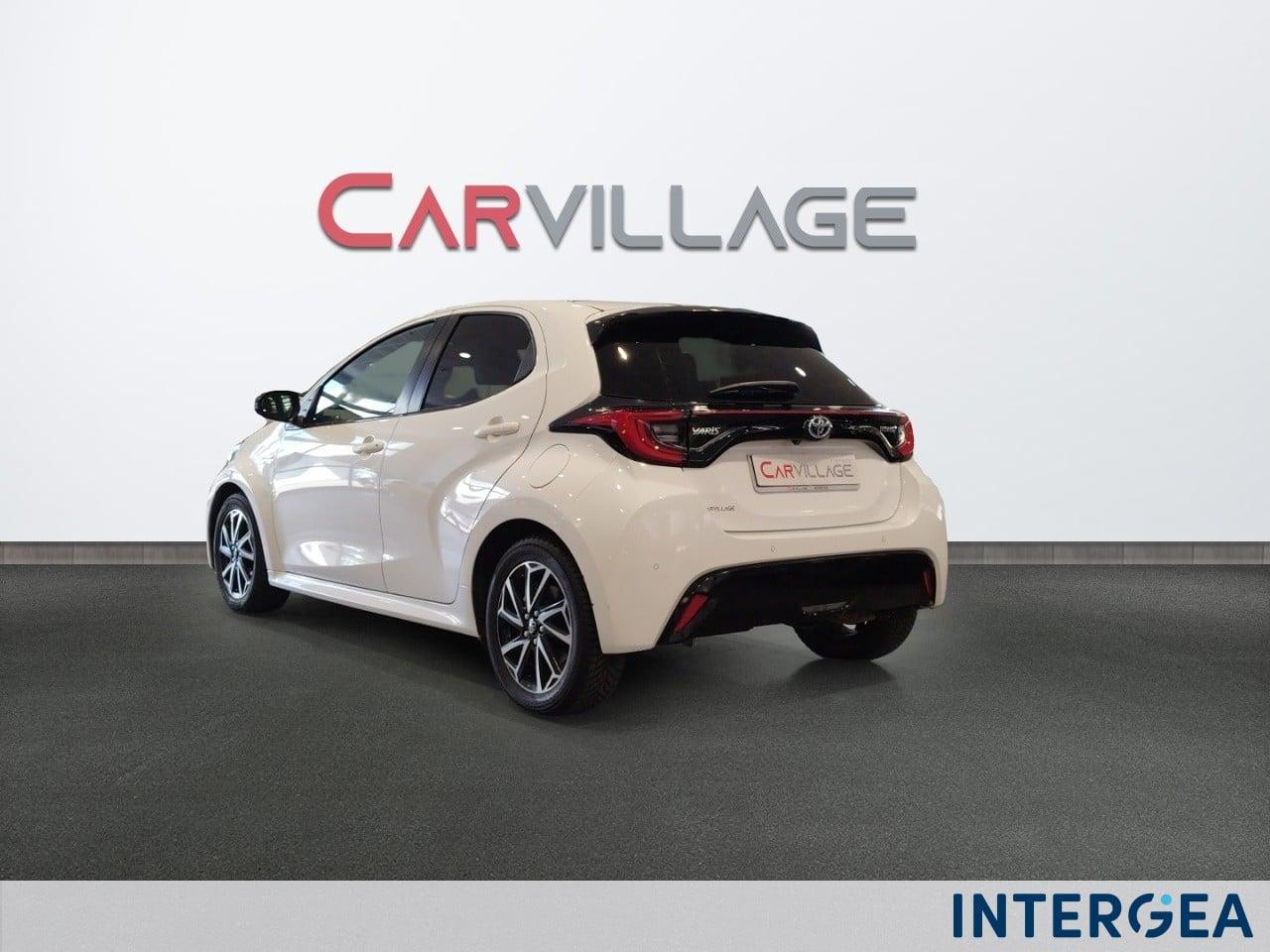 TOYOTA Yaris 1.5h Lounge