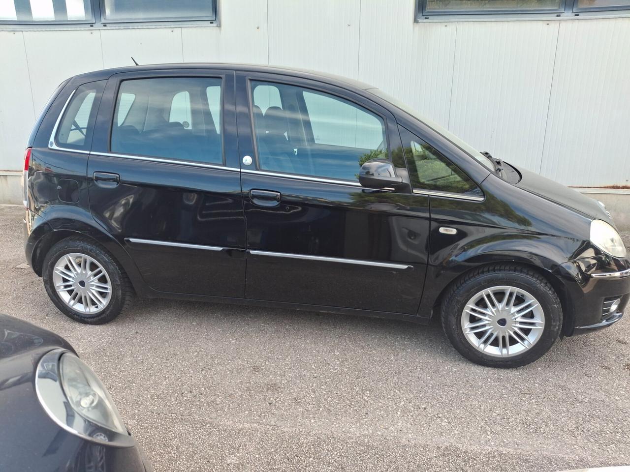 Lancia MUSA 1.4 Oro Ecochic GPL