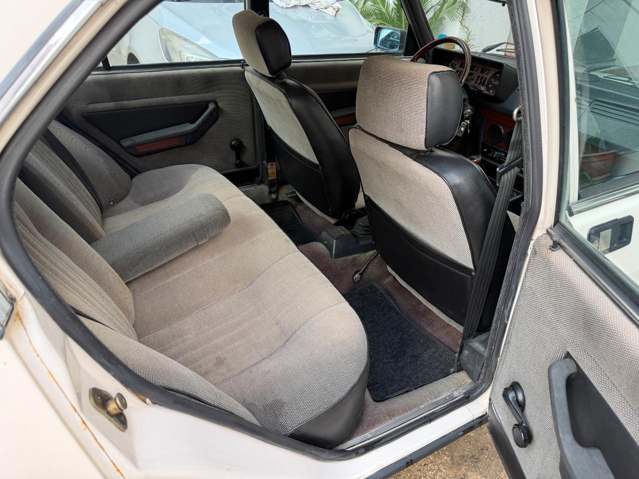 Alfa Romeo Alfetta 2.0 L