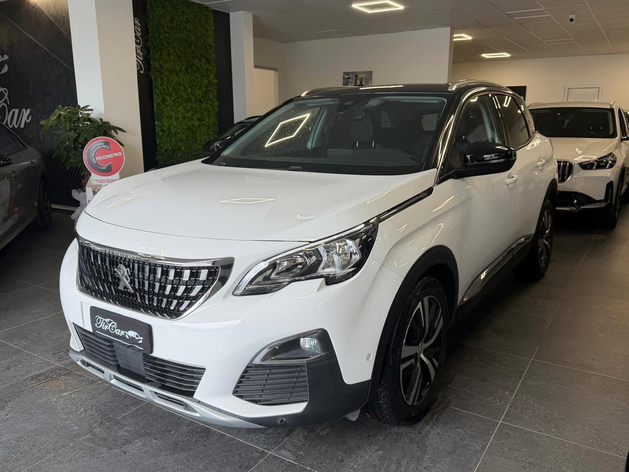 PEUGEOT 3008 1.6 BLUEHDI 120CV OK NEOPATENTATO NAVI CAM ANNO 2017