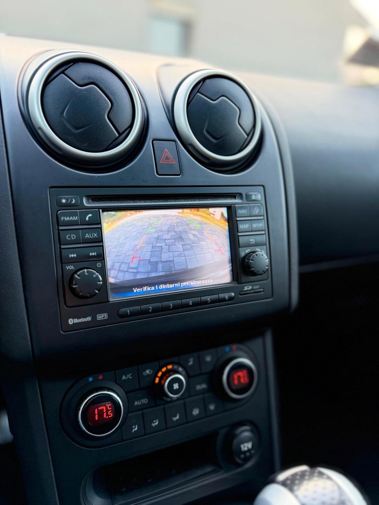 Nissan Qashqai 2.0 dCi DPF 4x4WD aut. Tekna