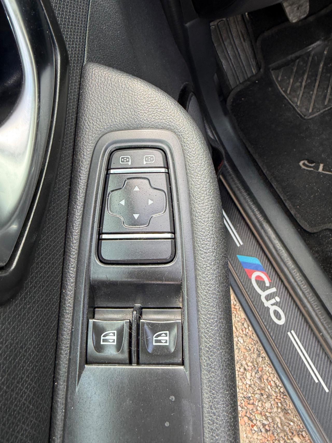 Renault Clio dCi 8V 90CV Start&Stop 5 porte Energy Intens