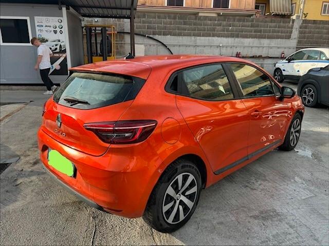 Renault Clio sinistrata incidentata TCe 100 CV GPL 5 porte Equilibre