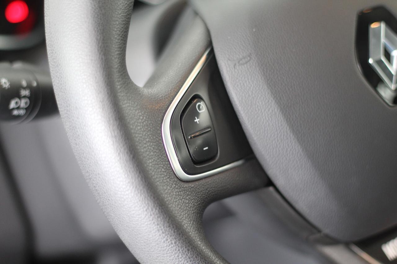 Renault Clio IV 1.5 DCI ECO 75 MOSCHINO ZEN IVA Esposta