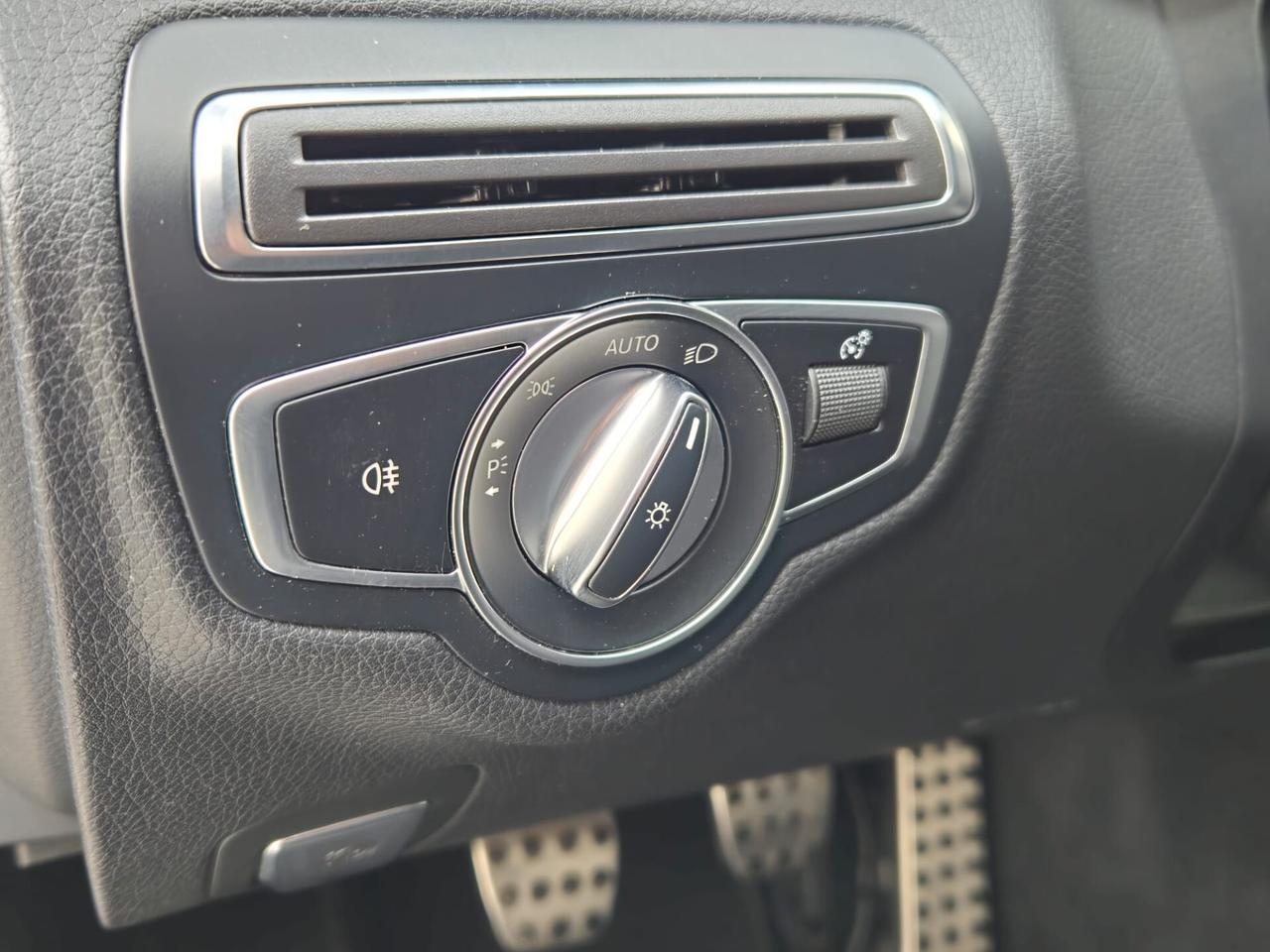 Mercedes-benz C 220d coupé premium AMG