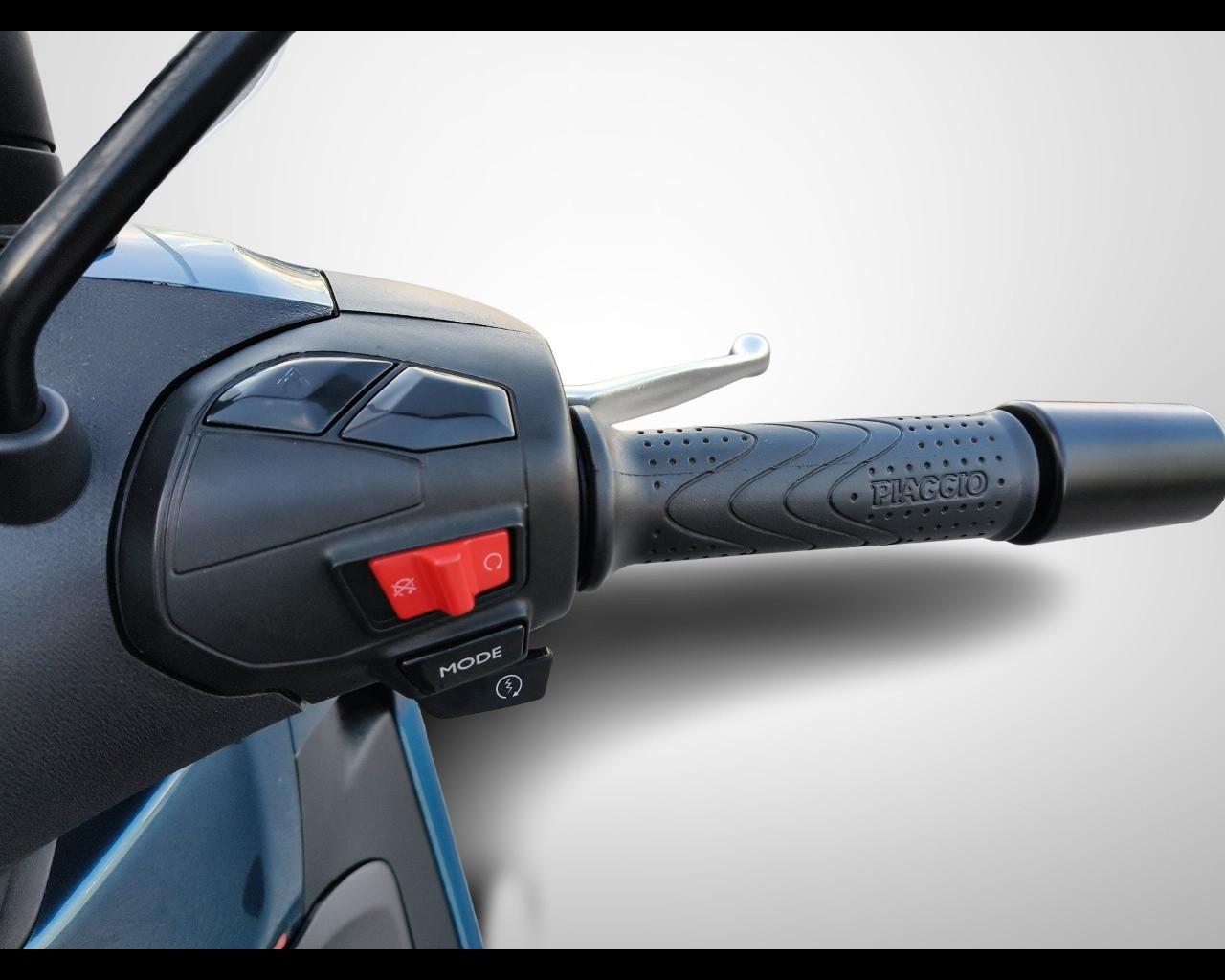 PIAGGIO Beverly 400 - ABS-ASR