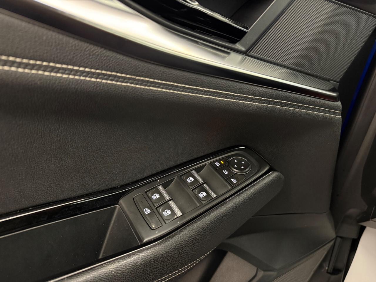 Renault Austral 1.2 E-Tech full hybrid Evolution 200cv Iva esposta