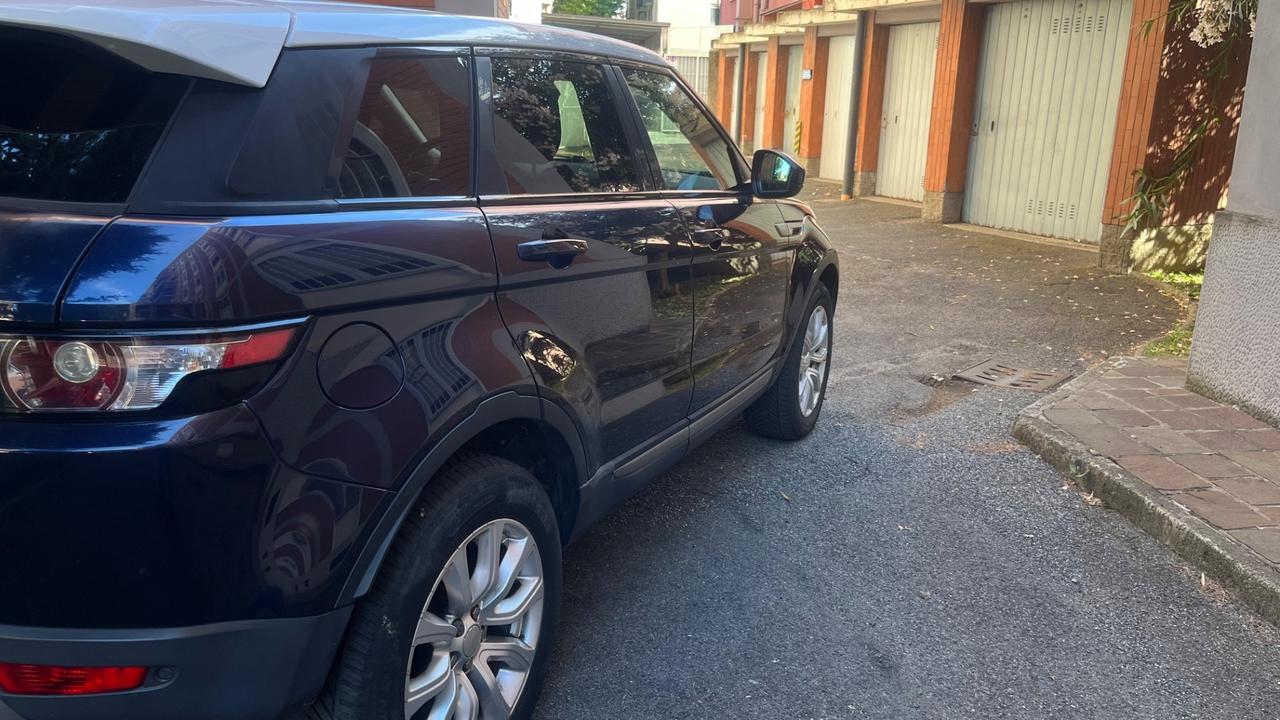 Land Rover Range Evoque 2.2 TD4 5p. Prestige