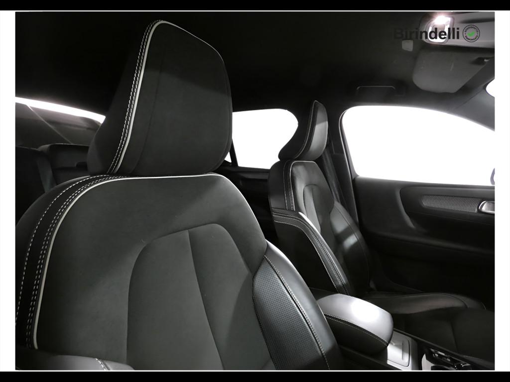 VOLVO XC40 (2017-->) - XC40 T4 Geartronic R-design