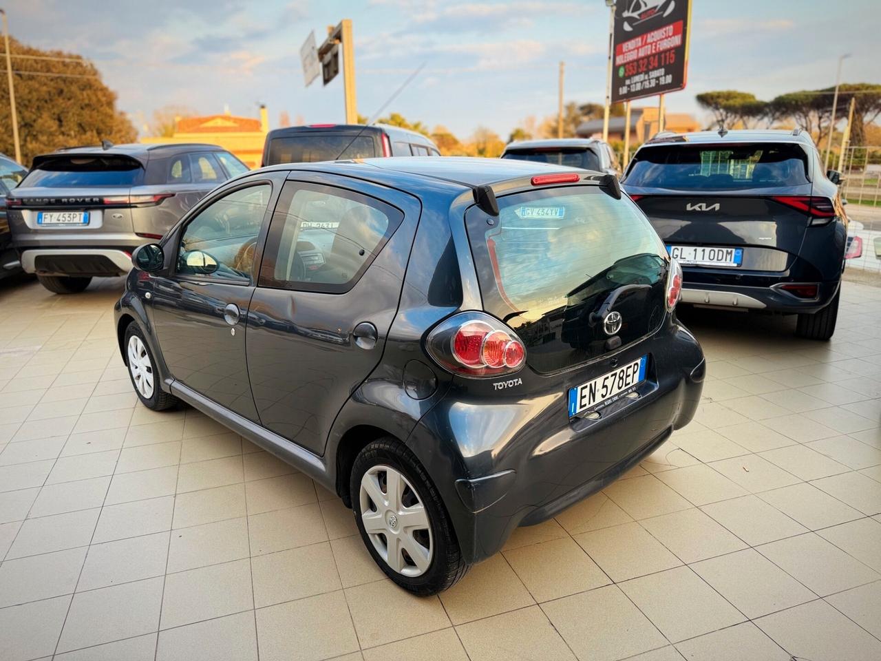 Toyota Aygo 1.0 12V VVT-i 3 porte Lounge Connect
