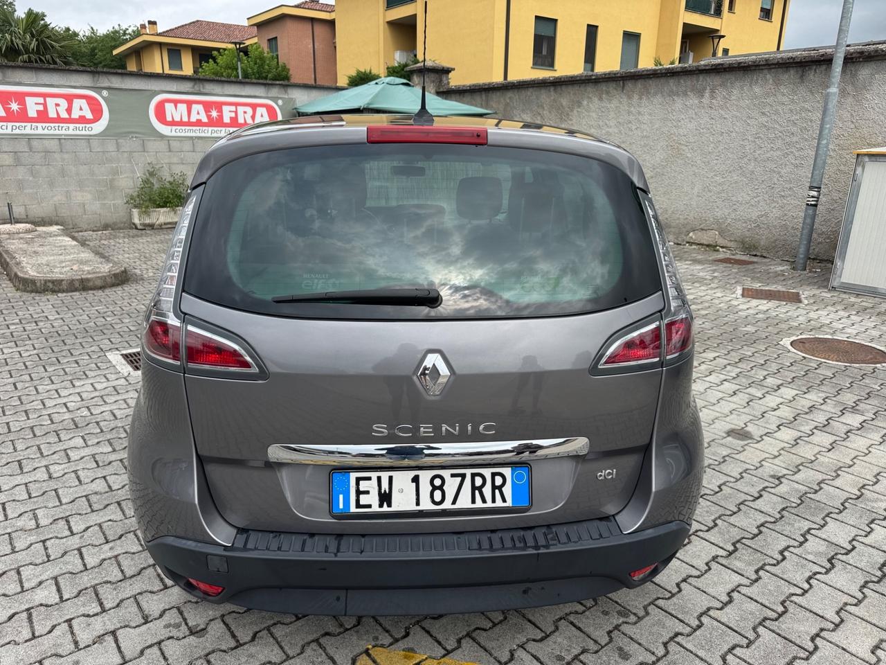 Renault Scenic 1.5 dCi 110CV neopatentato