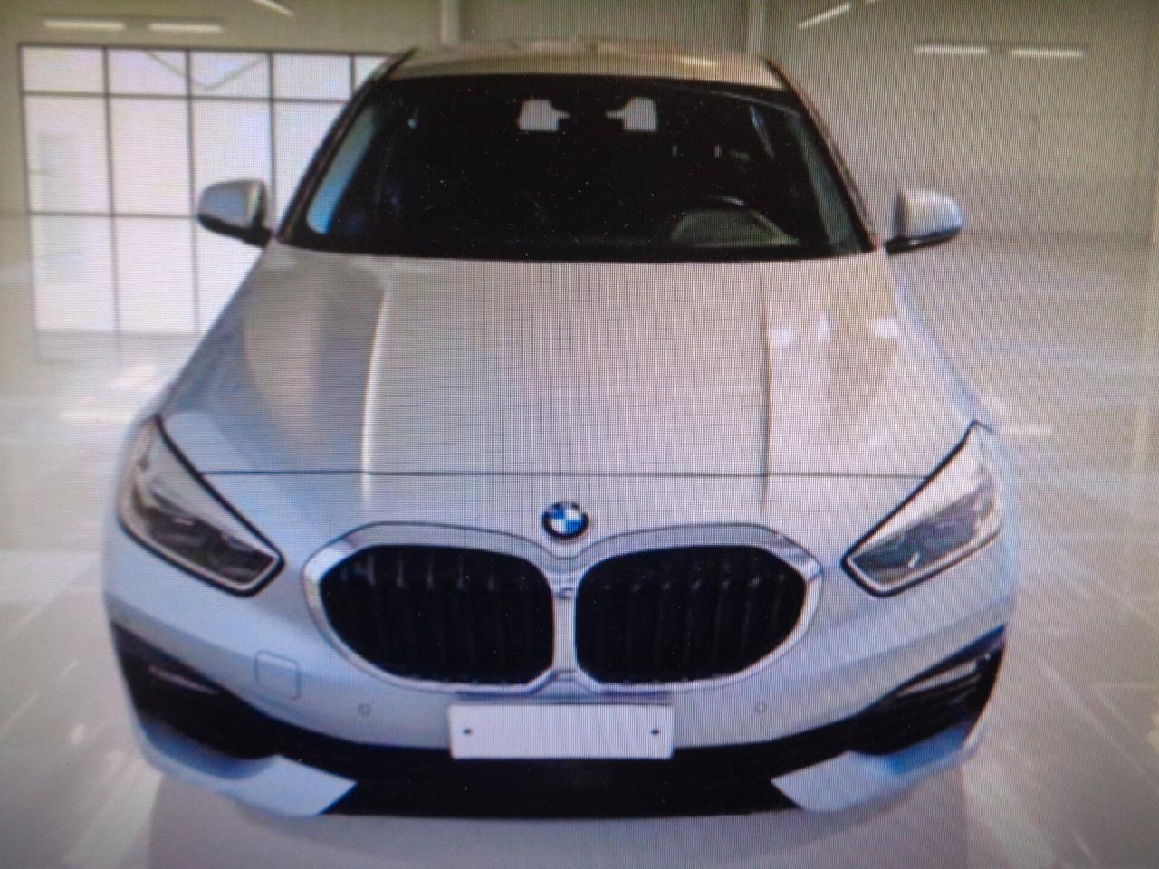 Bmw 116 116d 5p. Business Advantage