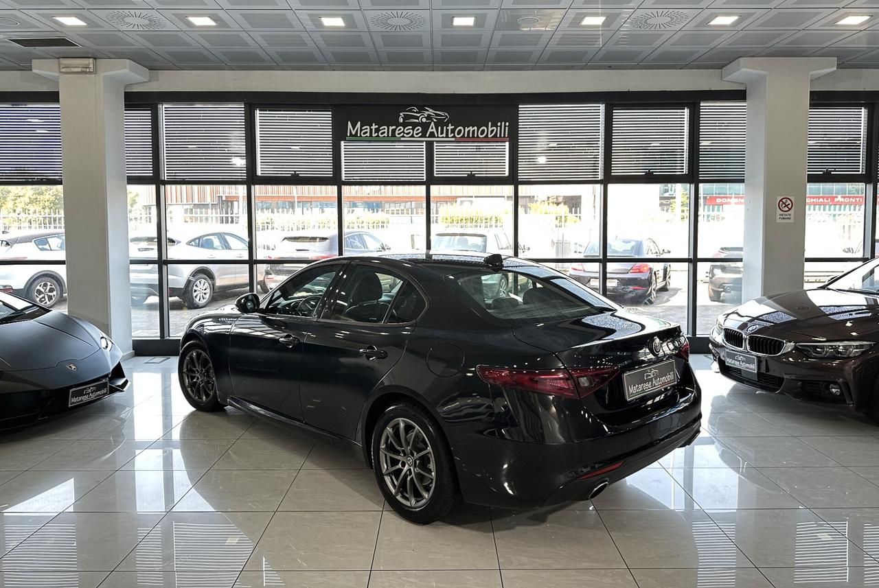 Alfa Romeo Giulia MY19 2.0 200CV AT8 Radar 1Proprietario Garanzia