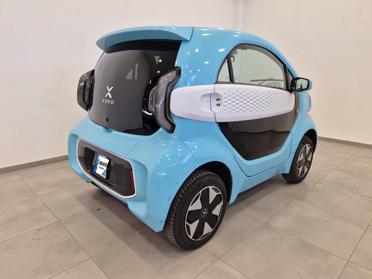 Xev Yoyo 32kWh Electric Blue