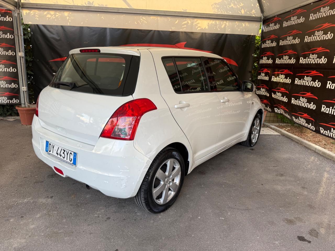 Suzuki Swift 1.3 GPL 5p.
