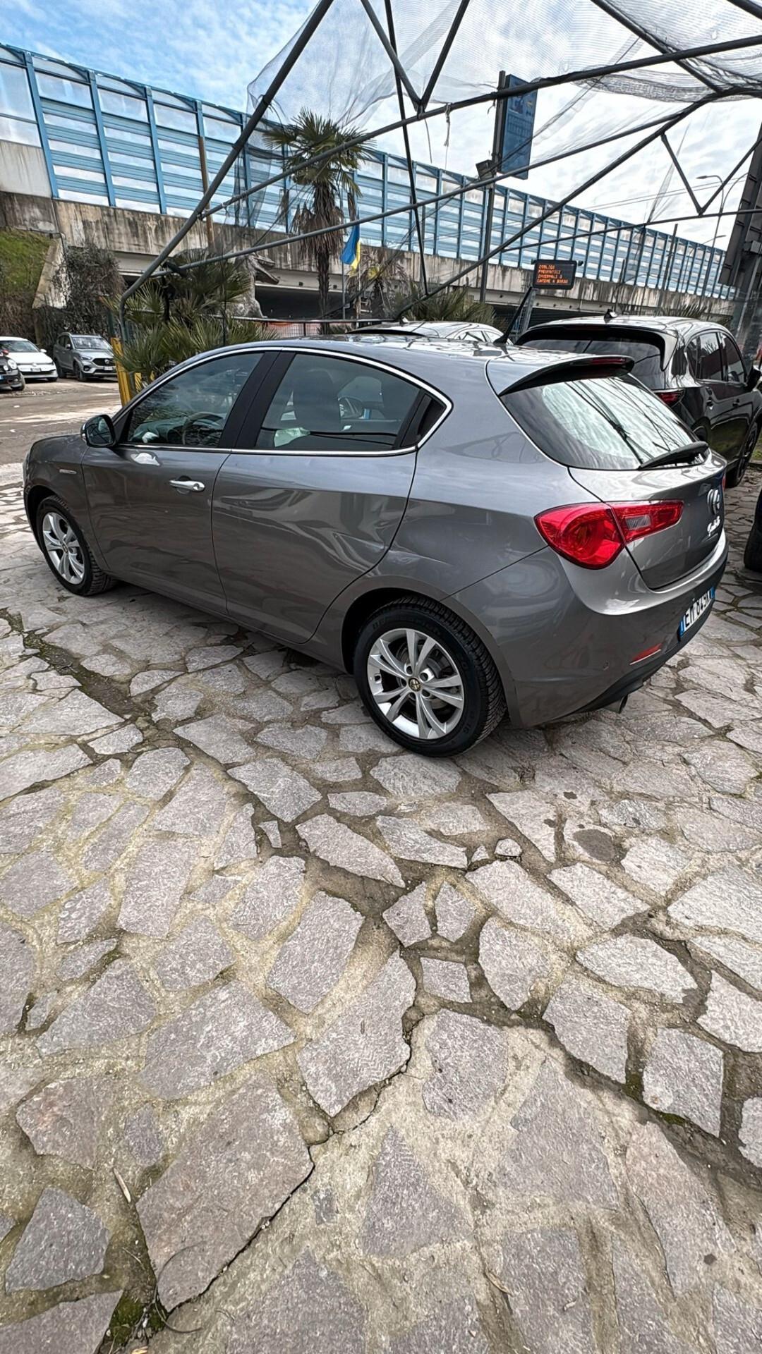 Alfa Romeo Giulietta 1.4 Turbo 120 CV GPL GRANDINATA