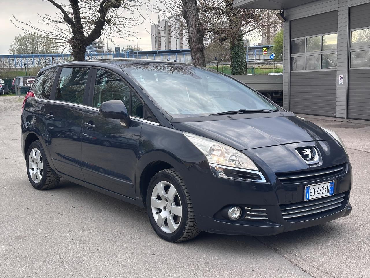 Peugeot 5008 2.0 HDi 150CV Business 7 posti