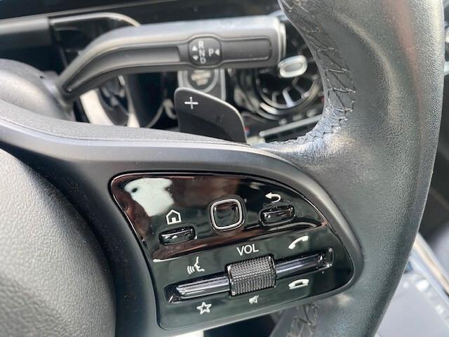 MERCEDES BENZ GLA 200 D AUTOMATIC BUSINESS EXTRA - 12 MESI GARANZIA - IVA ESPOSTA